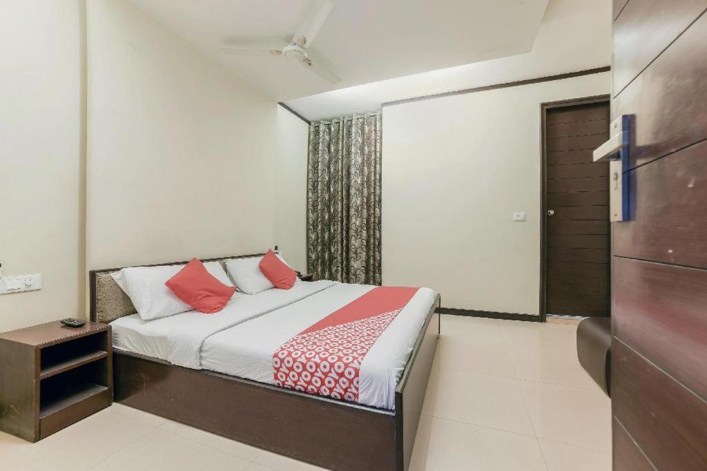 The Wind Cross Hotel Kalka Ngoại thất bức ảnh
