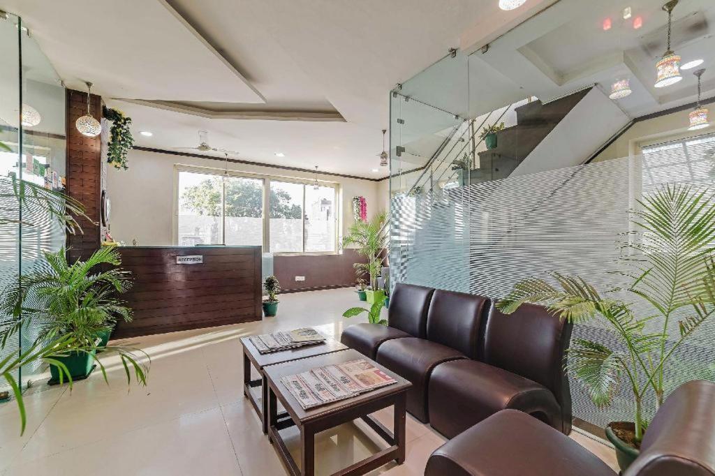 The Wind Cross Hotel Kalka Ngoại thất bức ảnh