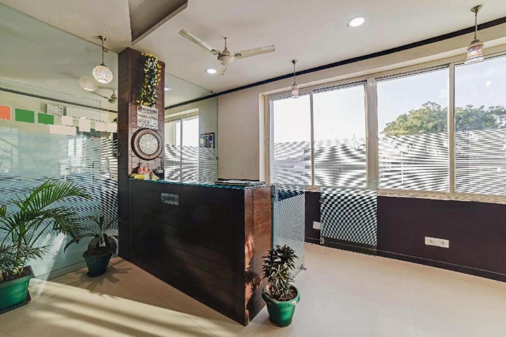 The Wind Cross Hotel Kalka Ngoại thất bức ảnh