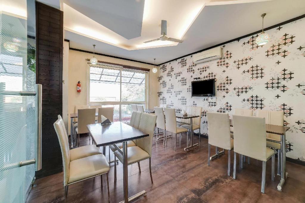 The Wind Cross Hotel Kalka Ngoại thất bức ảnh
